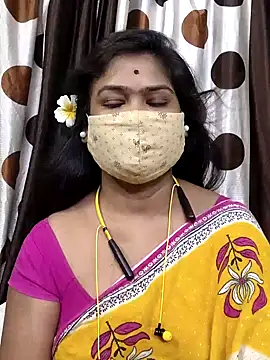 Snapshot of yoursweety09 chatting on 07-14-26, 12:02 yoursweety09 online show from 07-14-26, 12:02