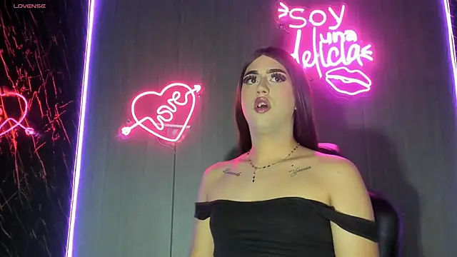 Snapshot of Alanasexdoll chatting on 02-10-25, 04:19 Alanasexdoll online show from 02-10-25, 04:19