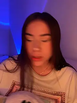 Im Valen Cute online show from 10-28-25, 02:15