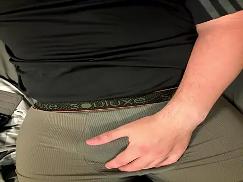 Snapshot of Dan8736 chatting on 10-23-25, 07:56 Dan8736 online show from 10-23-25, 07:56