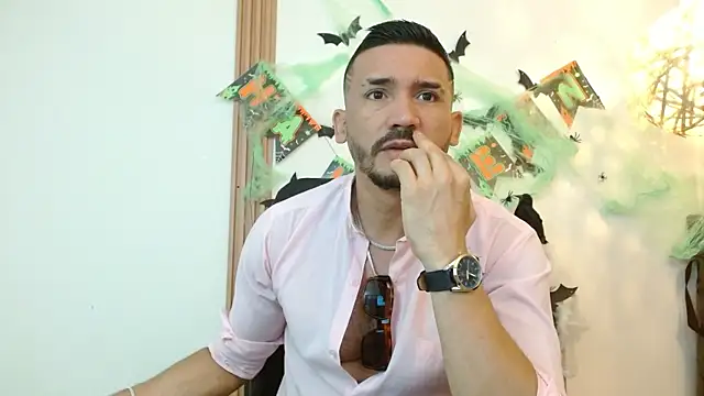 Reiko 85  online show from 10-22-25, 02:39