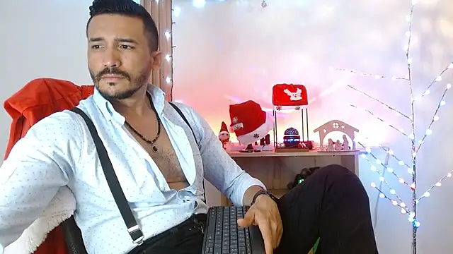 Reiko 85  online show from 12-15-25, 02:54