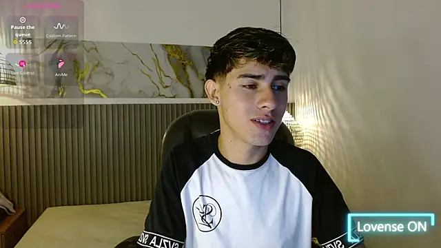 Dyla n18 online show from 10-28-25, 09:28