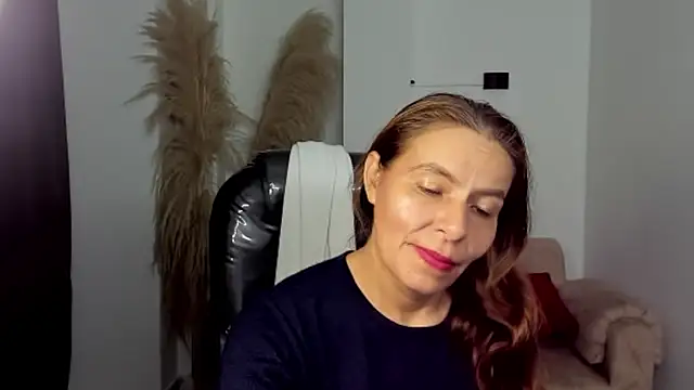 Milf karlye online show from 04-14-26, 02:39