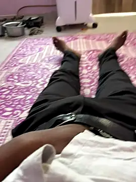 Snapshot of deshi_boybig chatting on 11-18-25, 08:30 deshi boybig online show from 11-18-25, 08:30