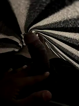 Snapshot of deshi_boybig chatting on 11-23-25, 03:45 deshi boybig online show from 11-23-25, 03:45