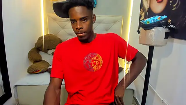 Snapshot of royce_ebony chatting on 02-03-26, 02:53 royce ebony online show from 02-03-26, 02:53