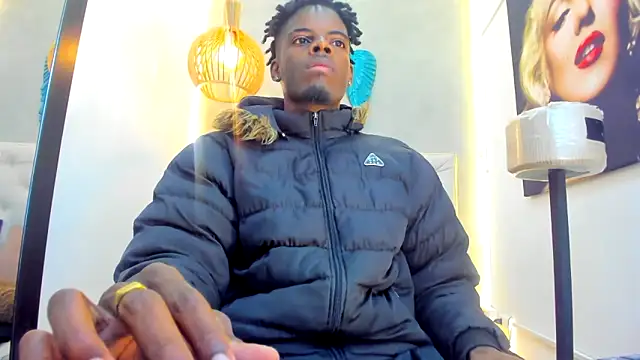 Snapshot of royce_ebony chatting on 02-19-26, 02:40 royce ebony online show from 02-19-26, 02:40