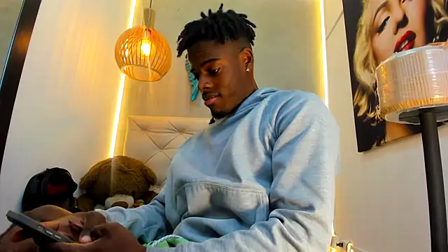 Snapshot of royce_ebony chatting on 02-20-26, 06:26 royce ebony online show from 02-20-26, 06:26