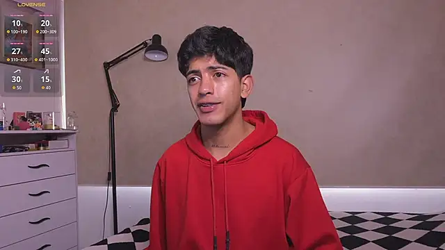 Snapshot of teobowny_ chatting on 11-19-25, 01:11 teobowny online show from 11-19-25, 01:11