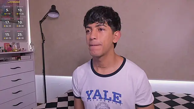 Snapshot of teobowny_ chatting on 11-20-25, 12:27 teobowny online show from 11-20-25, 12:27