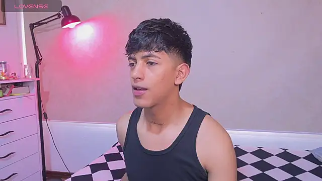 Snapshot of teobowny_ chatting on 11-28-25, 12:41 teobowny online show from 11-28-25, 12:41