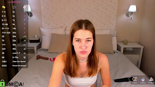 Snapshot of Jennifer_Wadee chatting on 11-17-25, 11:32 Jennifer Wadee online show from 11-17-25, 11:32