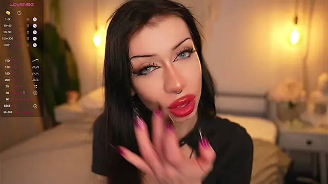 Devilsss toy online show from 11-09-25, 03:43