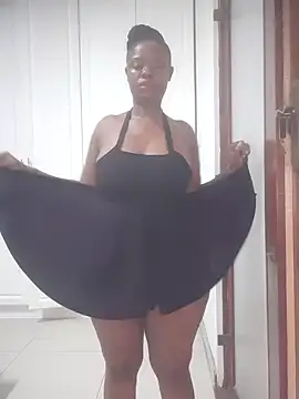 Snapshot of Luciouslips00 chatting on 12-23-24, 07:41 Luciouslips00 online show from 12-23-24, 07:41