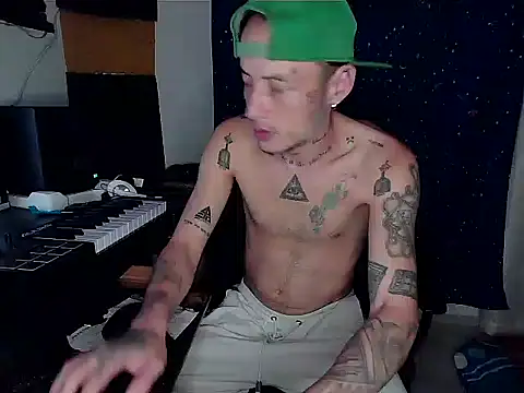 patrik tattoo  online show from 01-19-25, 07:25