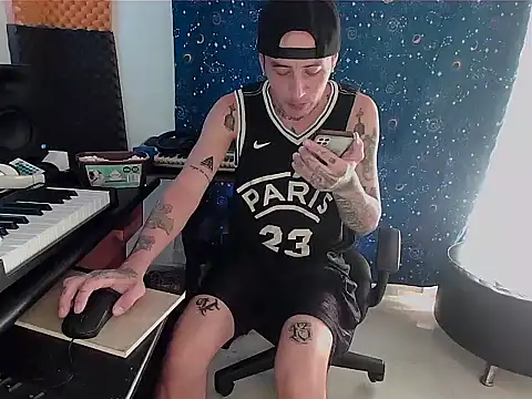 patrik tattoo  online show from 02-01-25, 08:26