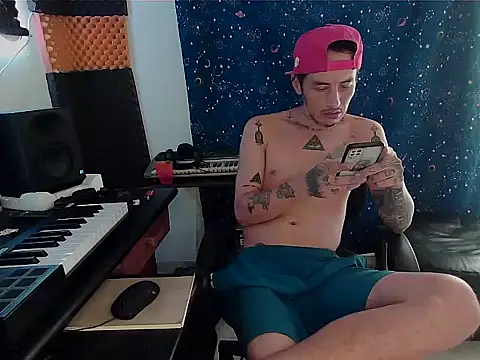 patrik tattoo  online show from 02-15-25, 06:23