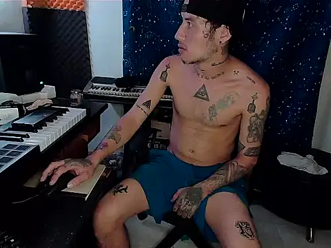 patrik tattoo  online show from 02-19-25, 04:01