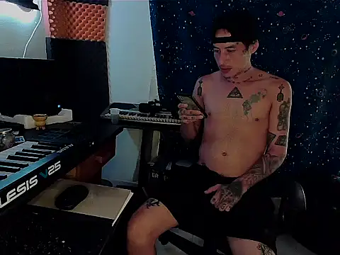 patrik tattoo  online show from 03-14-25, 12:18