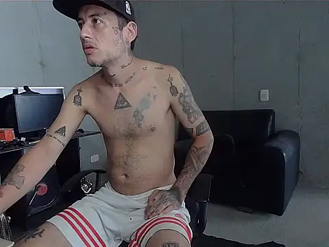 patrik tattoo  online show from 03-29-26, 05:24