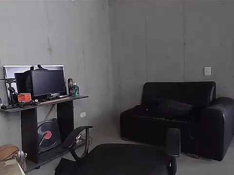 patrik tattoo  online show from 04-04-26, 03:42