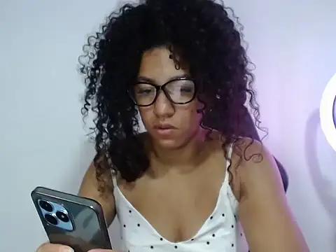 bellacrespalatina online show from 09-29-25, 06:24