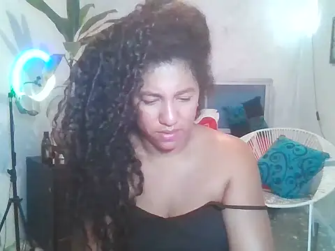 Snapshot of bellacrespalatina chatting on 02-26-26, 05:23 bellacrespalatina online show from 02-26-26, 05:23