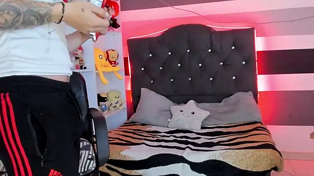 Snapshot of _tatho_perovich_ chatting on 12-04-24, 04:54 tatho perovich online show from 12-04-24, 04:54