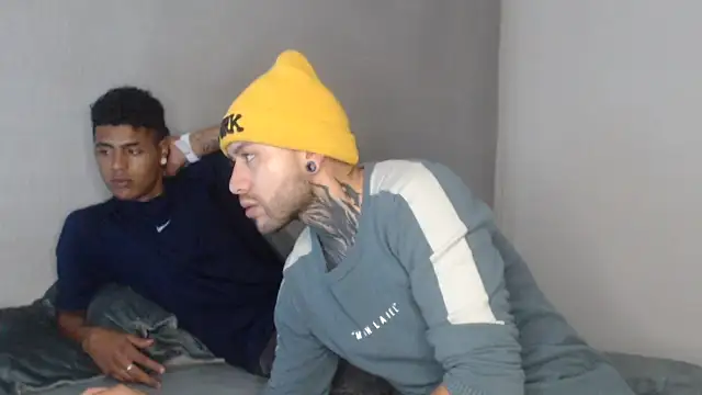 Snapshot of _tatho_perovich_ chatting on 12-18-25, 04:29 tatho perovich online show from 12-18-25, 04:29