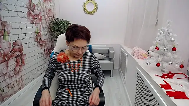 Snapshot of Cutie_Asya chatting on 12-16-24, 08:52 Cutie Asya online show from 12-16-24, 08:52