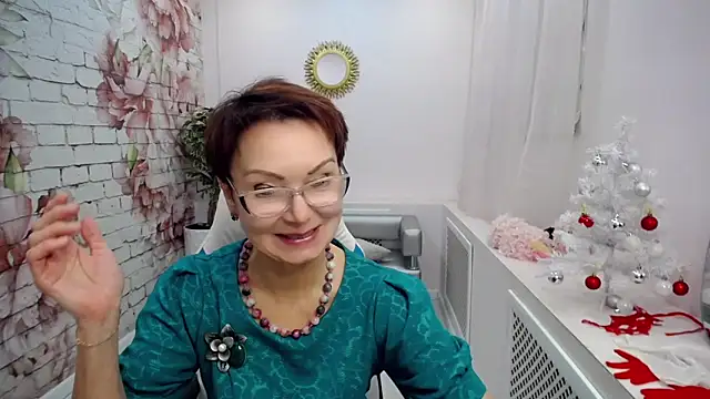 Snapshot of Cutie_Asya chatting on 12-17-24, 08:01 Cutie Asya online show from 12-17-24, 08:01