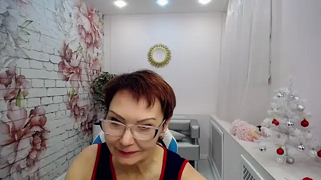 Snapshot of Cutie_Asya chatting on 12-17-24, 11:06 Cutie Asya online show from 12-17-24, 11:06