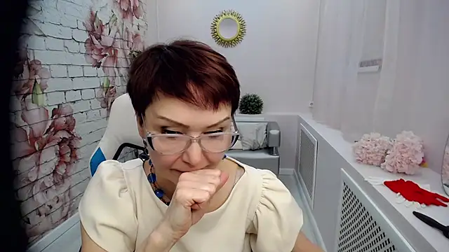 Snapshot of Cutie_Asya chatting on 02-18-25, 11:33 Cutie Asya online show from 02-18-25, 11:33