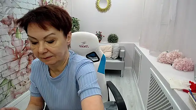 Snapshot of Cutie_Asya chatting on 03-10-25, 04:28 Cutie Asya online show from 03-10-25, 04:28