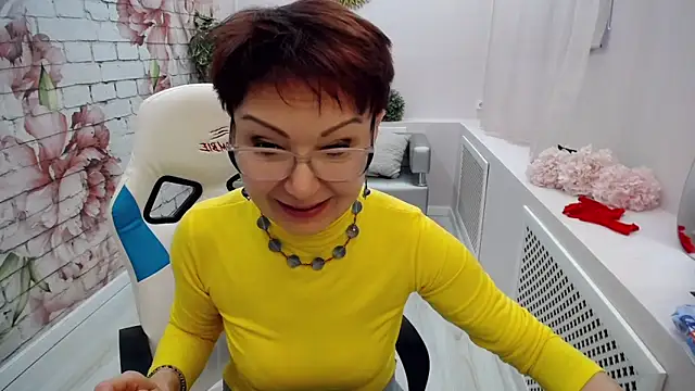 Snapshot of Cutie_Asya chatting on 03-19-25, 07:29 Cutie Asya online show from 03-19-25, 07:29