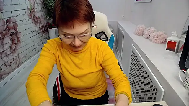 Snapshot of Cutie_Asya chatting on 03-02-26, 04:47 Cutie Asya online show from 03-02-26, 04:47