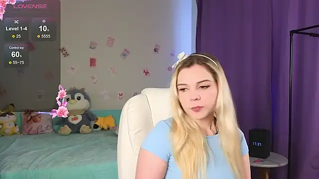 Snapshot of Kate_Legend chatting on 01-19-26, 04:38 Kate Legend online show from 01-19-26, 04:38