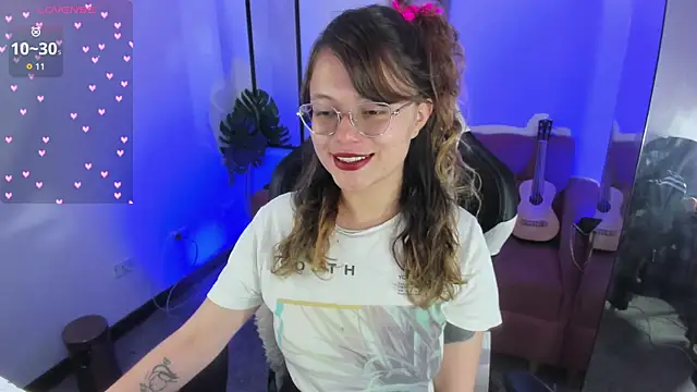 blackberrys  online show from 10-13-25, 01:44