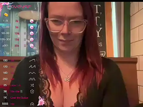 Snapshot of MelodyRoseUk chatting on 12-08-24, 03:35 MelodyRoseUk online show from 12-08-24, 03:35