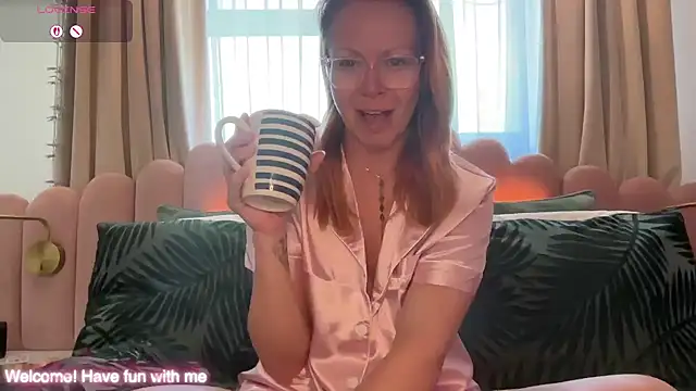 MelodyRoseUk online show from 04-20-26, 08:17