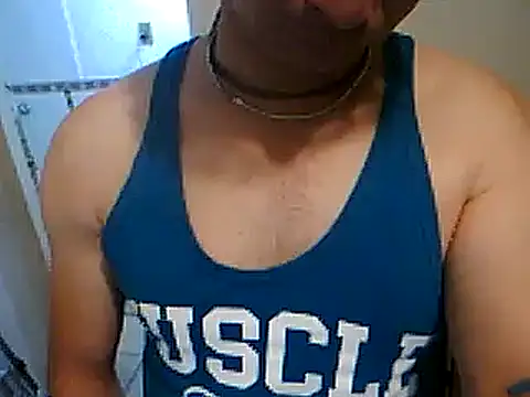 Snapshot of frank32love chatting on 02-02-25, 04:59 frank32love online show from 02-02-25, 04:59