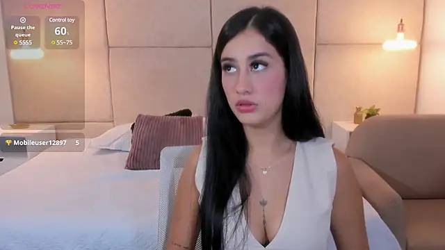 Snapshot of Amiirra_ chatting on 01-14-25, 08:26 Amiirra  online show from 01-14-25, 08:26