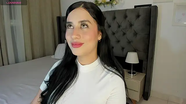 Amiirra  online show from 05-28-26, 01:25