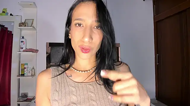 Carol M8 online show from 02-08-25, 03:19