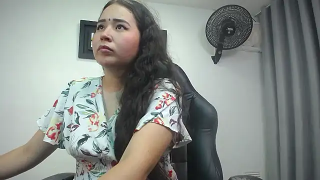 Snapshot of hushaima chatting on 12-06-24, 06:06 hushaima online show from 12-06-24, 06:06