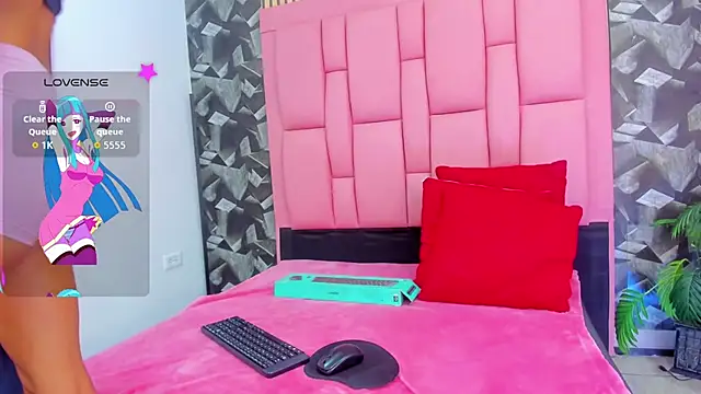 Brithanyslim online show from 02-10-26, 07:29