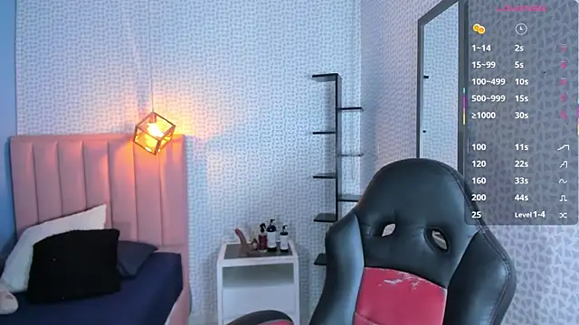 DENISERICHARD2 online show from 10-31-25, 06:20