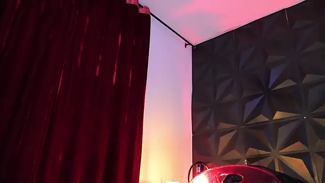 Snapshot of justnala_ chatting on 01-21-25, 01:50 justnala online show from 01-21-25, 01:50