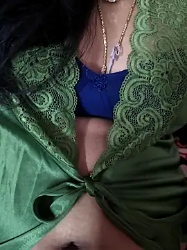 Snapshot of jasmine_janu chatting on 06-22-26, 06:38 jasmine janu online show from 06-22-26, 06:38